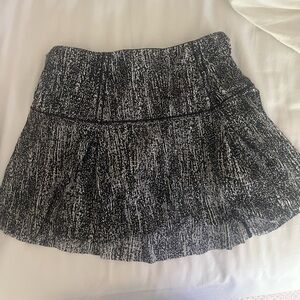 Lululemon Black and White Women's Tennis Skirt